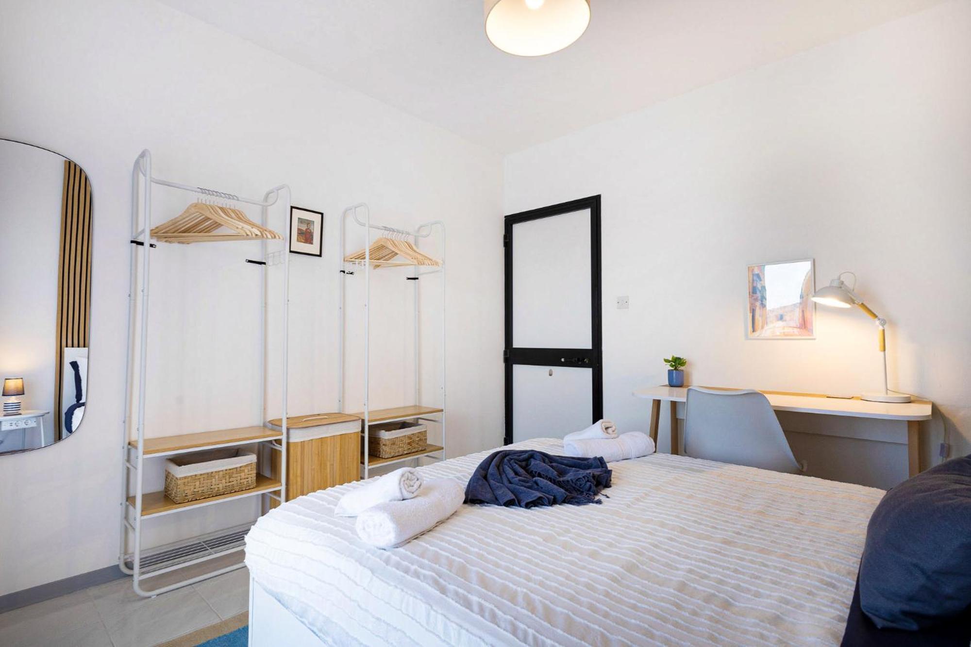 Spacious 2Br Penthouse With A Large Front-Terrace - Close To Bugibba Perched Beach San Pawl il-Baħar Extérieur photo