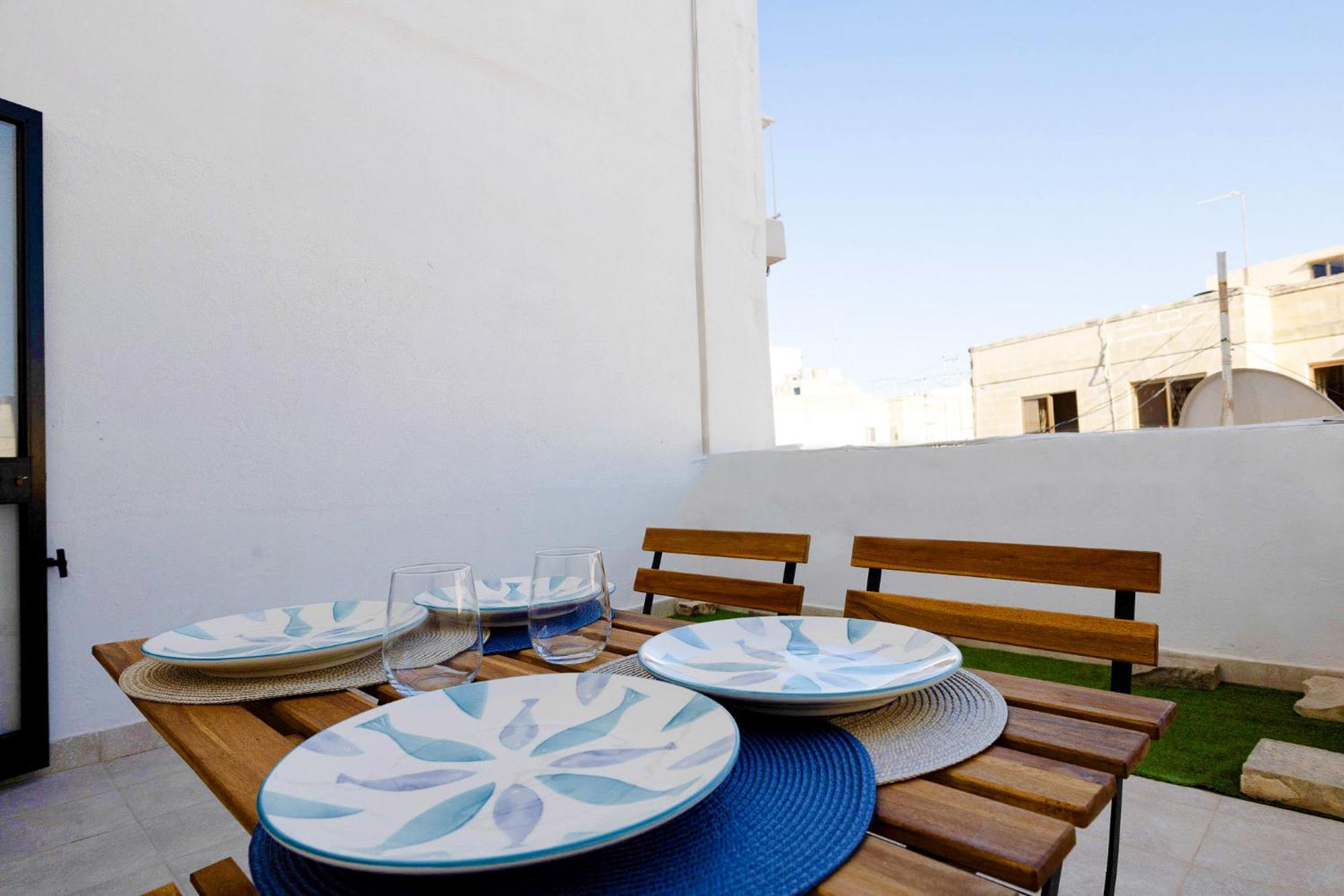 Spacious 2Br Penthouse With A Large Front-Terrace - Close To Bugibba Perched Beach San Pawl il-Baħar Extérieur photo