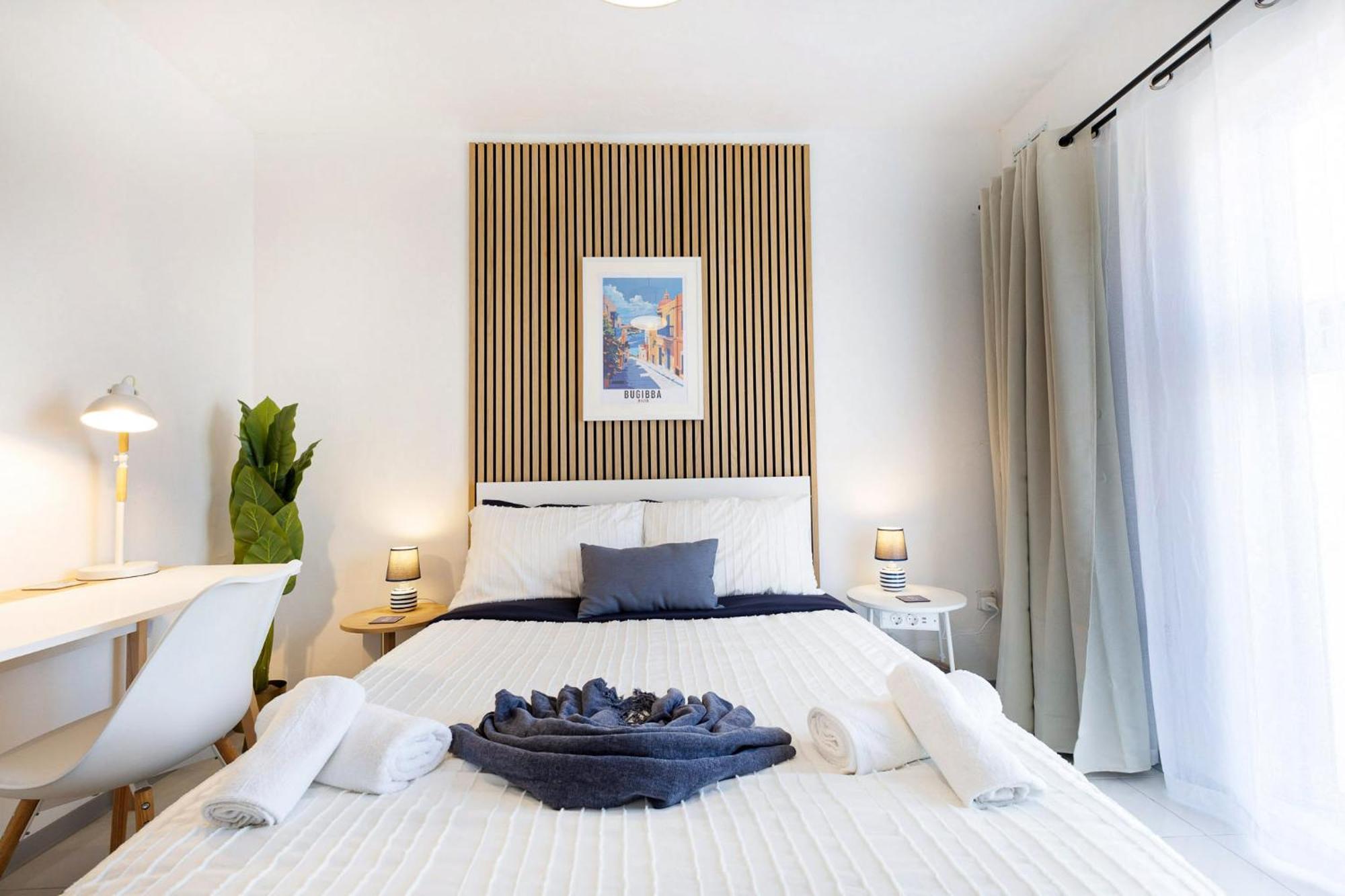 Spacious 2Br Penthouse With A Large Front-Terrace - Close To Bugibba Perched Beach San Pawl il-Baħar Extérieur photo